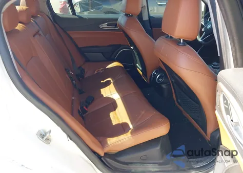 2018 Alfa Romeo Giulia Ti Rwd z USA, uszkodzony, nr VIN ZARFAECN0J7576312